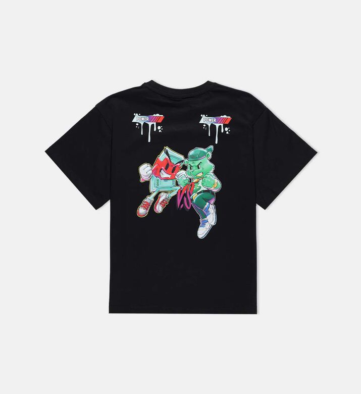 Characters Fight Over T-shirt