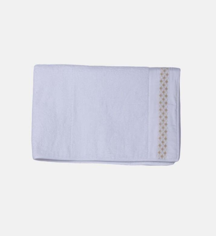 Liri Embroidered Bath Mat