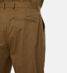 Les Deux Pant Pleated, Model View