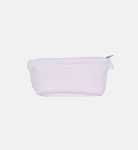 حقيبة مستحضرات تجميل بتفاصيل مطرزة