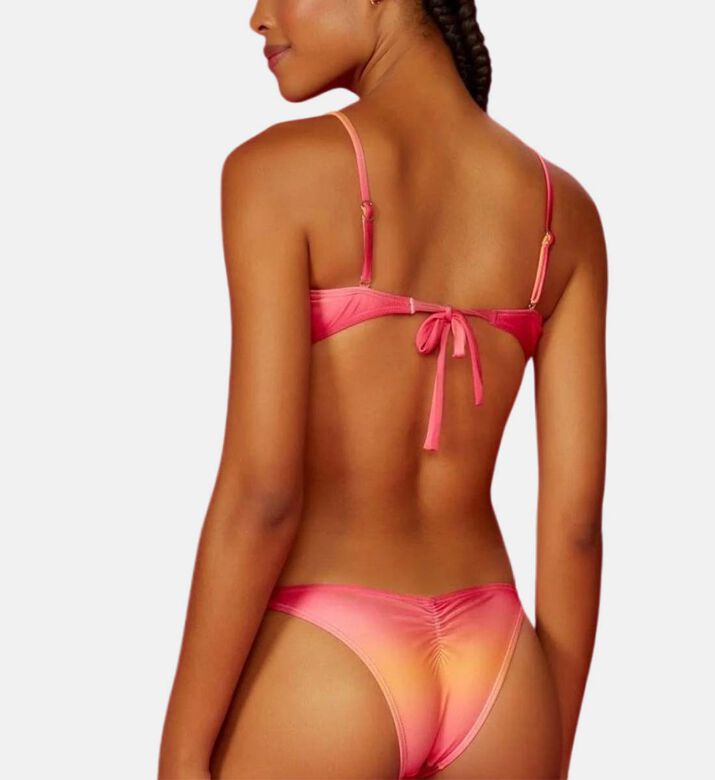 قطعة بيكيني سفلية آنجيل منخفضة الخصر بلون متدرج