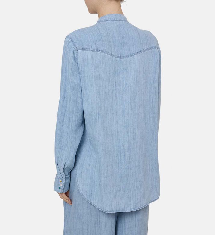 قميص بأزرار دائرية متعددة الألوان