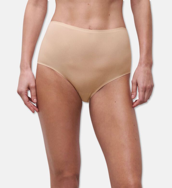 Chantelle Brief Soft, Nude, Model View