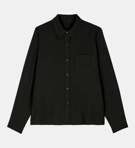 قميص فضفاض بأزرار وطيات خلفية