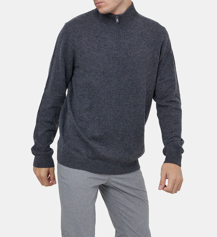 Nachkam Zippered Collar Pull