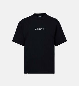 تيشيرت بياقة دائرية وتفاصيل خيطية