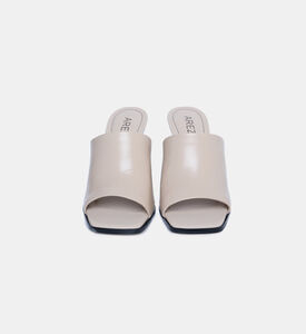 كعب جلد مفتوح من الأمام