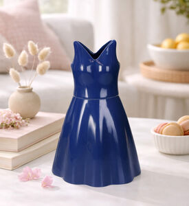Kersten Dress-shaped Fine Earthenware Vase &ndash; 22.5x16.3x34cm, Packshot View