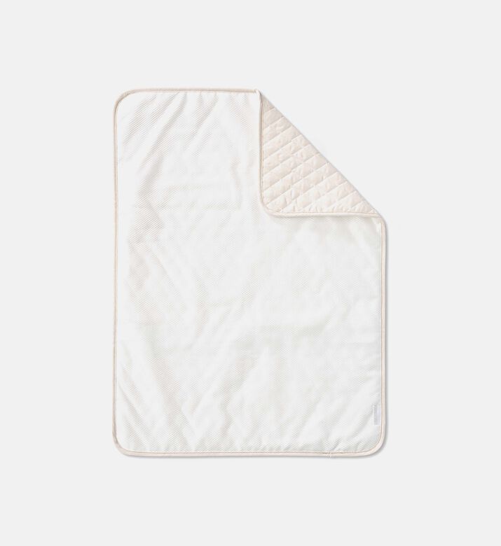 حقيبة يد للحفاضات بتصميم هندسي