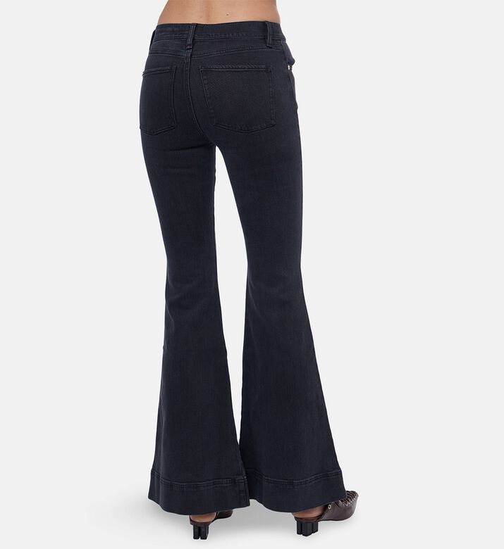 Alice and Olivia Jeans Beautiful, Model View