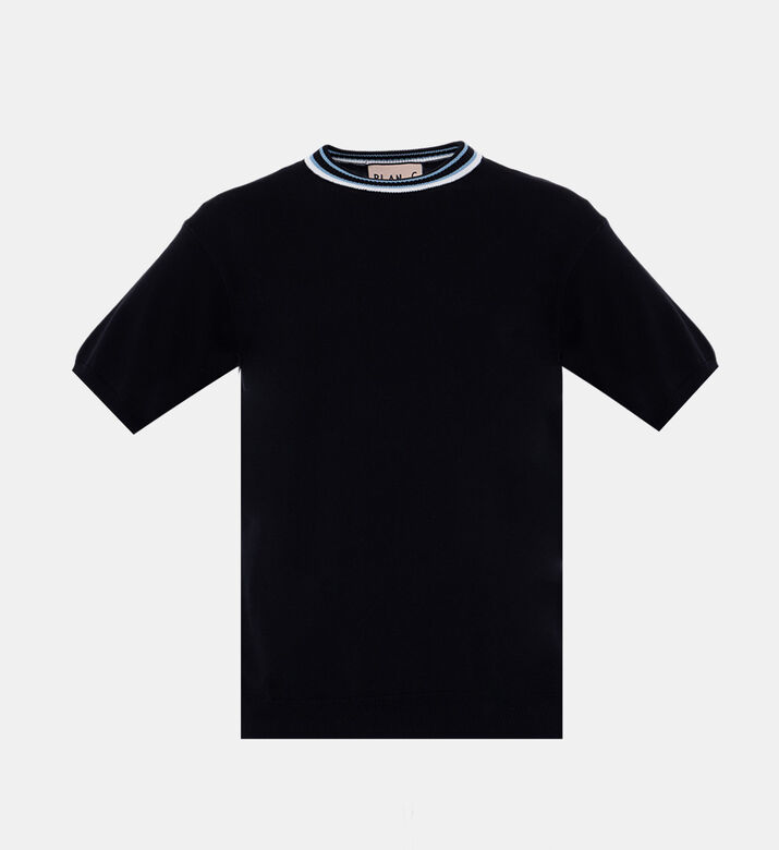 تيشيرت قطن بأكمام قصيرة بحافة ياقة بلون مغاير