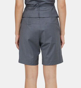 شورت برمودا بقصة ضيقة صوف