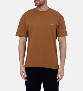 تيشيرت غير رسمي بأكمام قصيرة