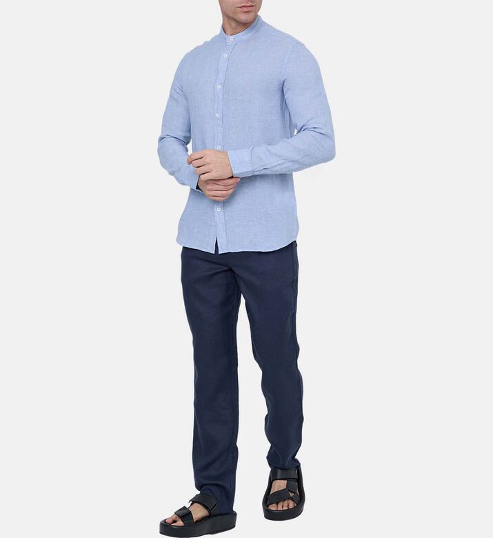 قميص كتان بياقة عالية بصف أزرار