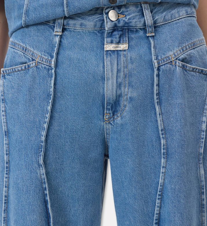 Closed Jeans Tali-x, Model View