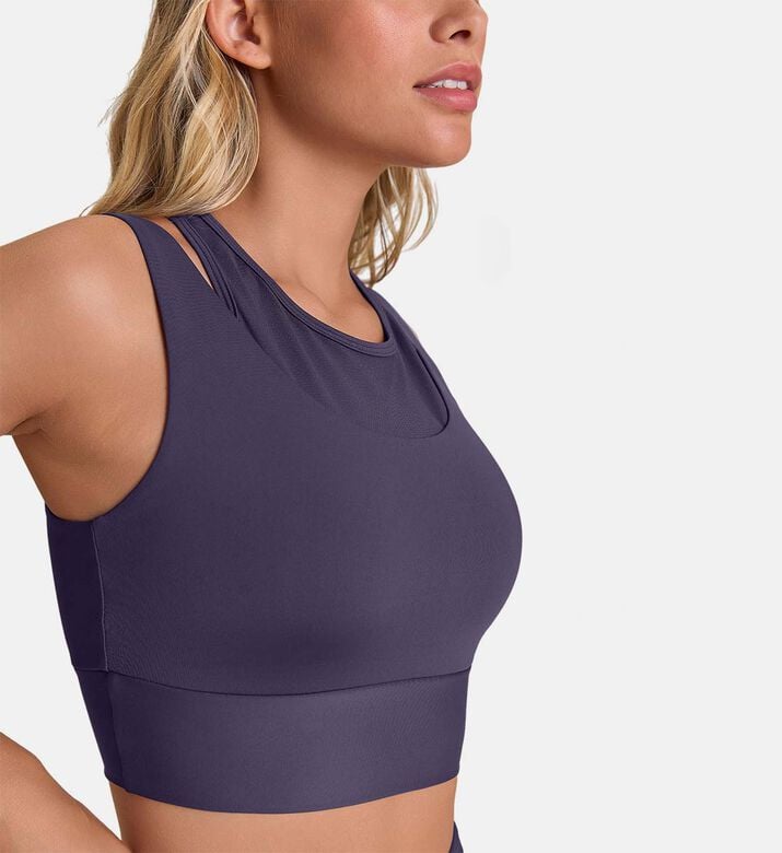 LIVE! Wide Straps Cropped Bra, Blue, M, Model View LIVE! Wide Straps Cropped Bra, Blue, M, Model View