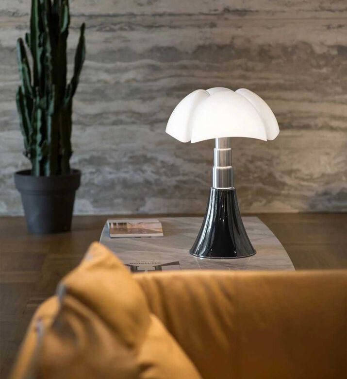 Martinelli Luce Pipistrello E14 Led Bulb Table Lamp, Black, Packshot View