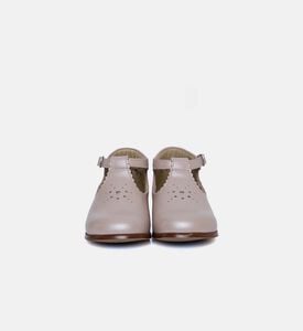 T-bar Cut-out Scalloped Edge Shoes T-bar Cut-out Scalloped Edge Shoes