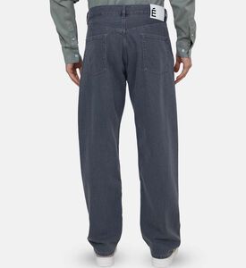 بنطال جينز بقصة عادية