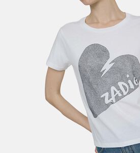 تيشيرت أليس مرصع مزين بقلب كبير مزخرف