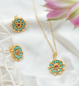 Ottoman Hands Marigold Beaded Stud Earrings, Packshot View