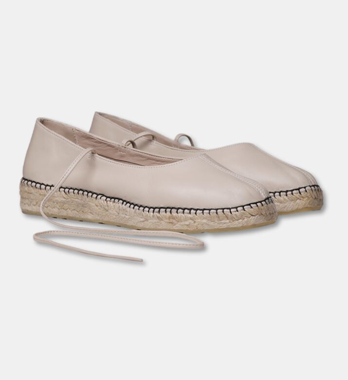 Toni Pons Shoes, Packshot View