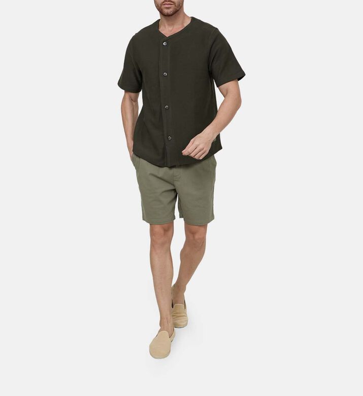 قميص بيسبول بأكمام قصيرة