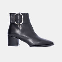 Oversized Buckle Closure Boots