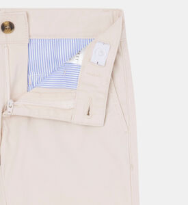 شورت قطن تشينو بشعار على الساق