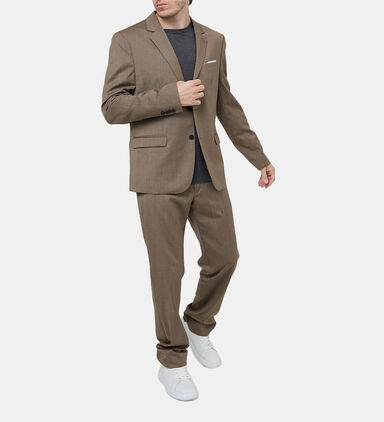 جاكيت بدلة صوفي بتصميم مناسب