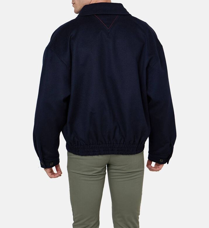 جاكيت بومبر بأكمام طويلة