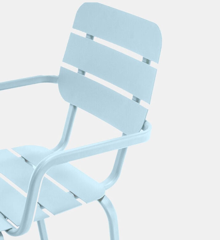 Alicante Aluminum Stackable Armchair Alicante Aluminum Stackable Armchair