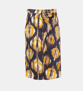 تنورة بطيات ملفوفة