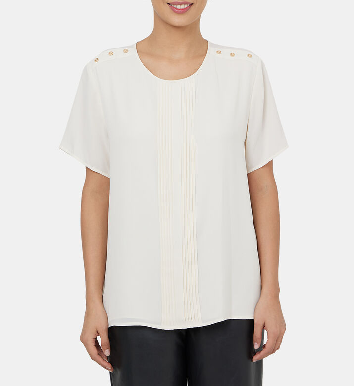 مطوي بأكمام قصيرة الأعلى