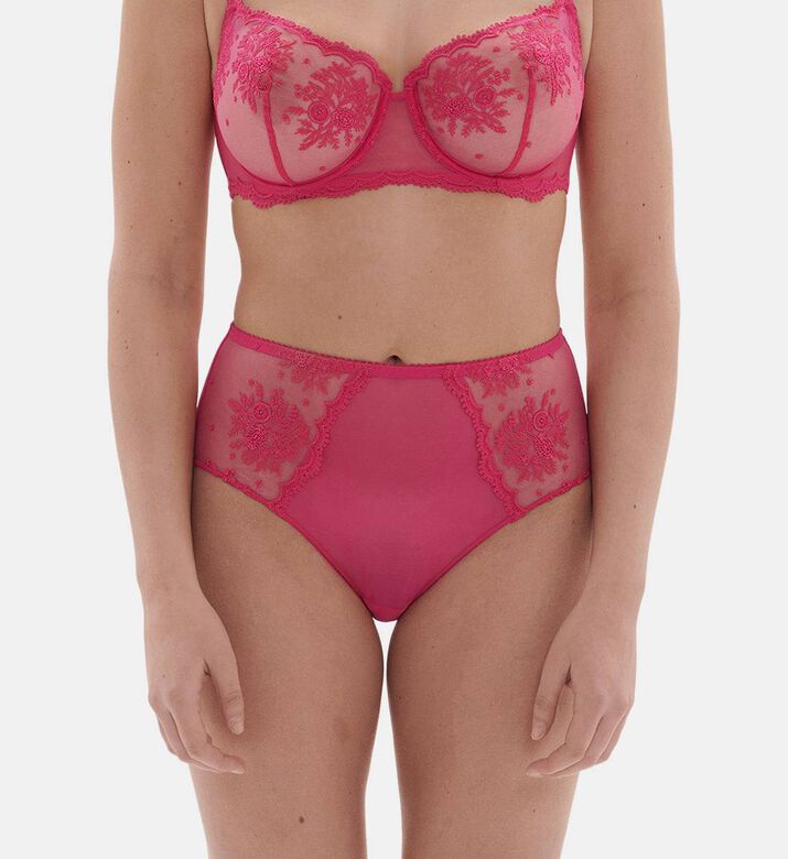 سروال قصير إنتريغو ريترو مطرز سروال قصير إنتريغو ريترو مطرز