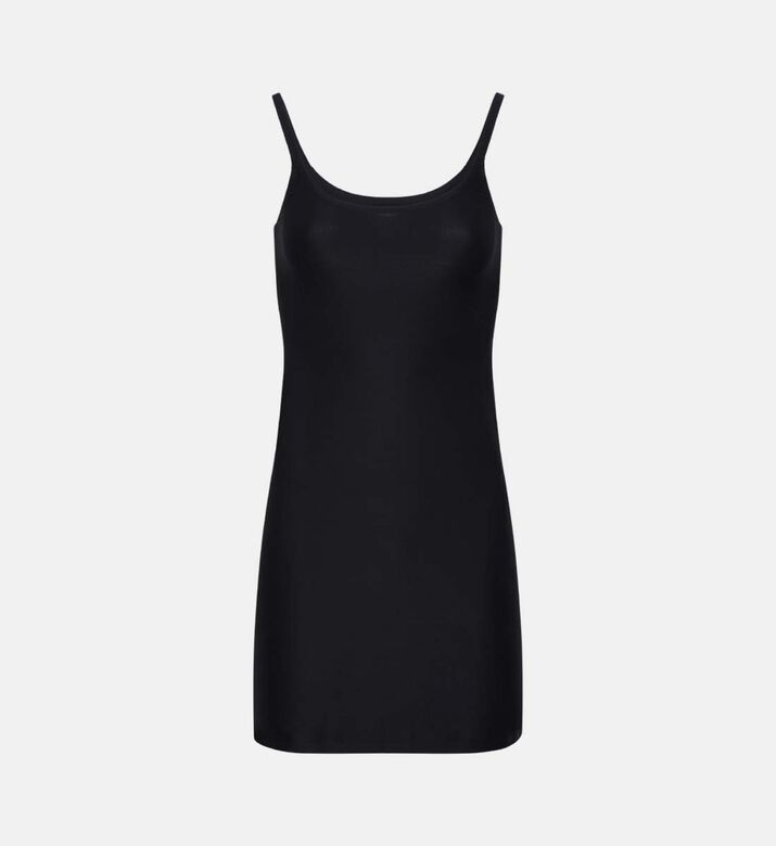 فستان ضيق بياقة مستديرة بقصة عادية