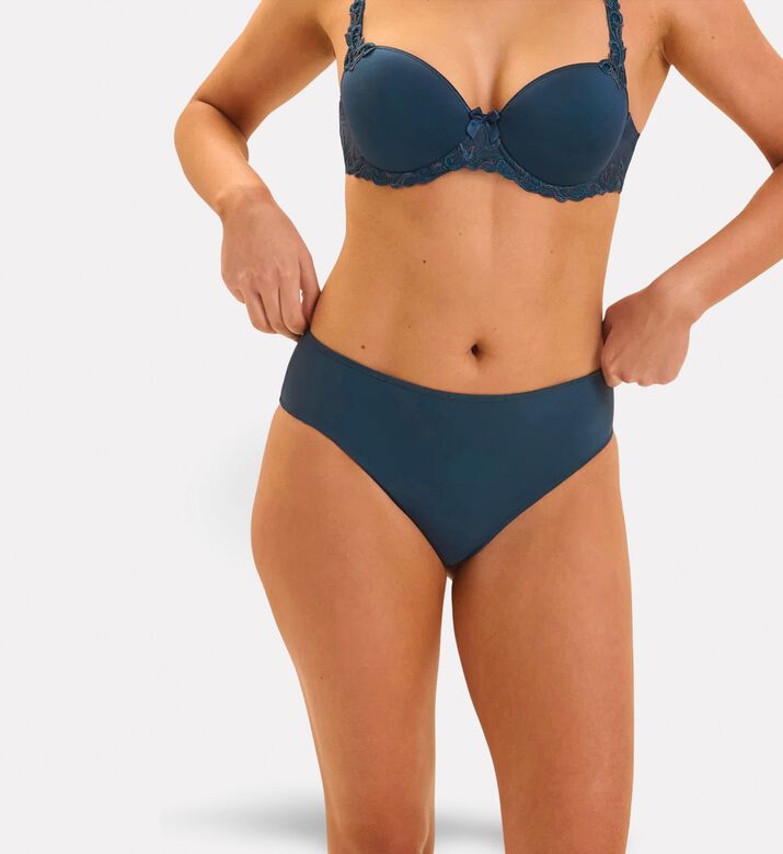 Simone Perele Brief Retro, Model View