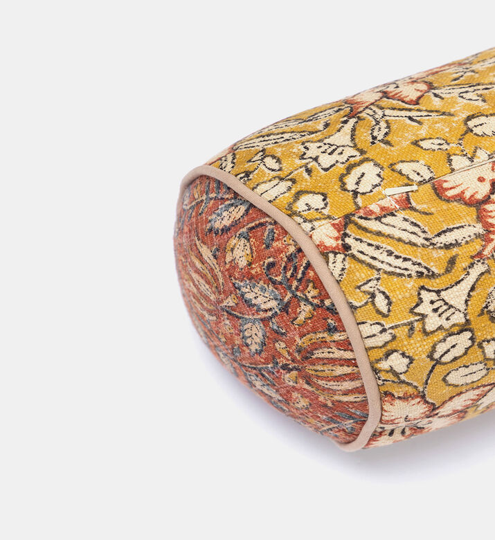 Lakshmi Tube Cotton Filled And Vaccumed Cushion