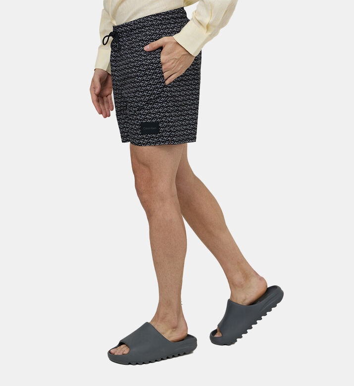 شورت سباحة بطبعة برباط خصر