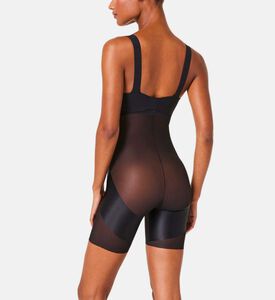 Spanx Short, Model View