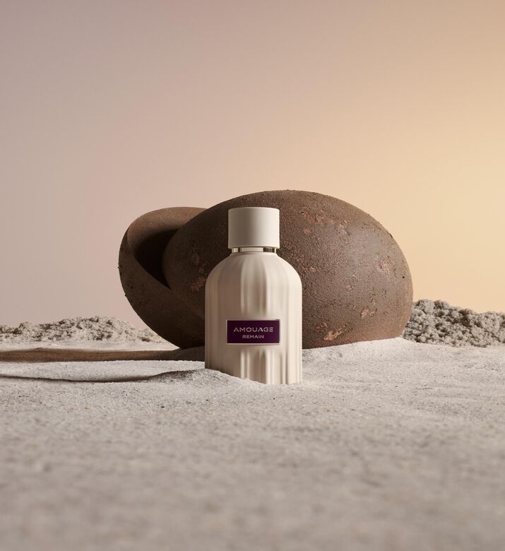 Amouage Remain Essence De Parfum, Packshot View