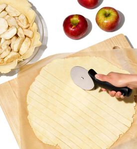 Oxo Good Grips Pizza Wheel Cutter, Packshot View