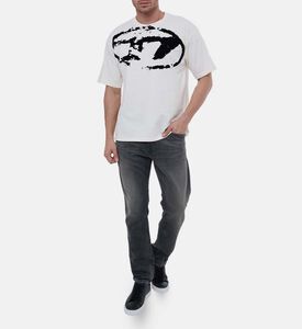 جينز بقصة مريحة ورباط