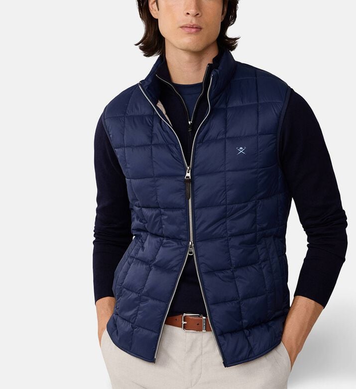 Hackett London Gilet Ultra, Navy, L, Model View