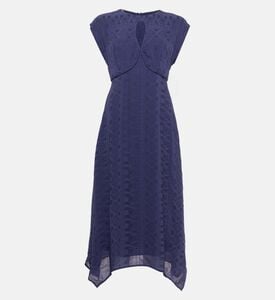 فستان متوسط الطول بأكمام كاب ونقشة هندسية مزخرفة