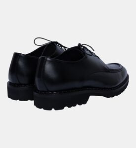 ديربي جلد الرأس على شكل لوز