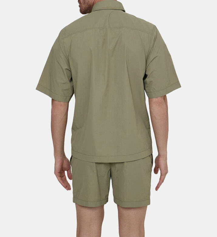 قميص قطن بشعار سي كي بصف أزرار