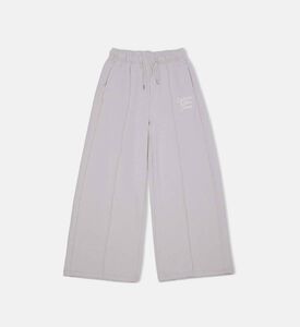 بنطال رياضي واسع الساقين مطرز بشعار