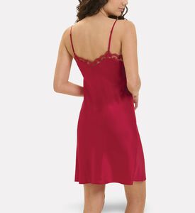 Simone Perele Nightdress, Model View