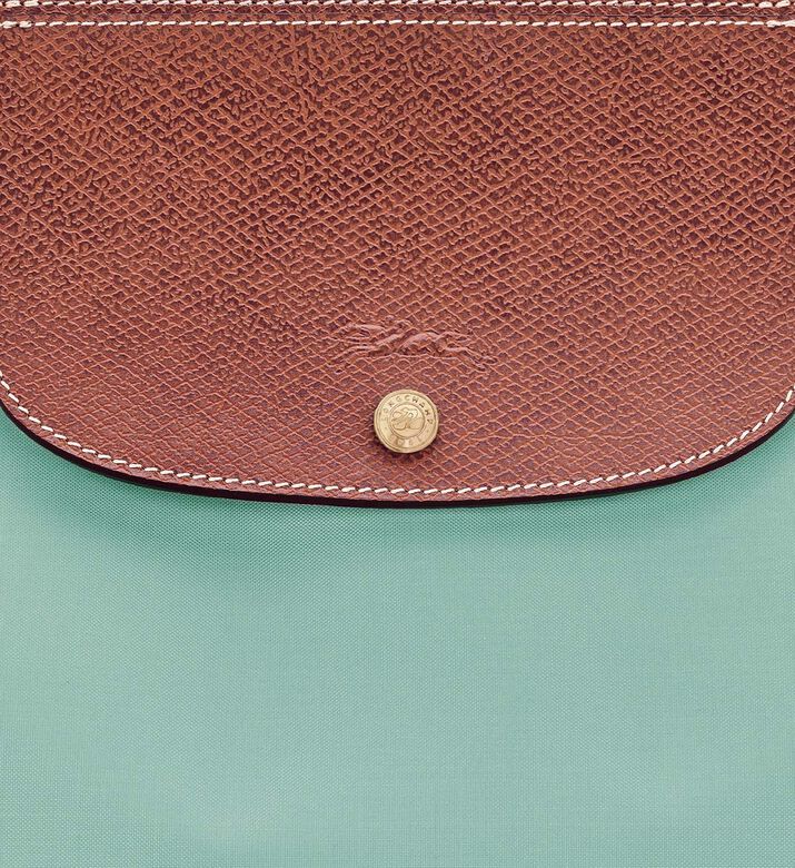 حقيبة غير رسمية بمقبض علوي